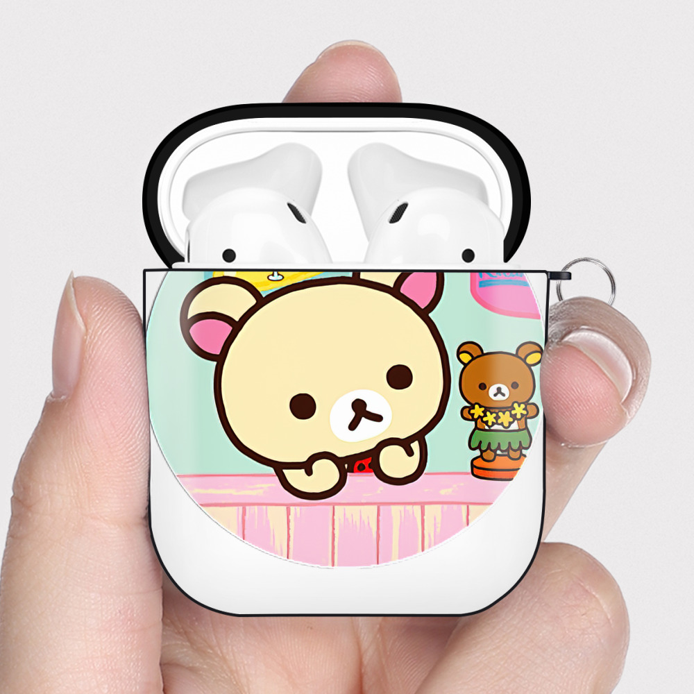 （画像用） リラックマ リラックマ キイロイトリ Rilakkuma Korilakkuma Kiiroitori AirPods 第2世代保護ケース ハードシェル ブラック 耐衝撃・防指紋・カラビナ付き