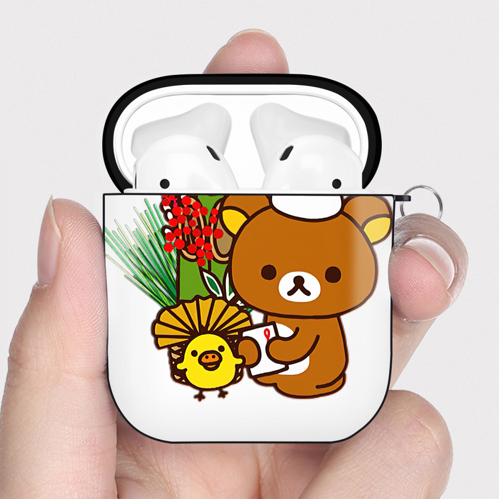 （画像用） リラックマ リラックマ キイロイトリ Rilakkuma Korilakkuma Kiiroitori AirPods 第2世代保護ケース ハードシェル ブラック 耐衝撃・防指紋・カラビナ付き
