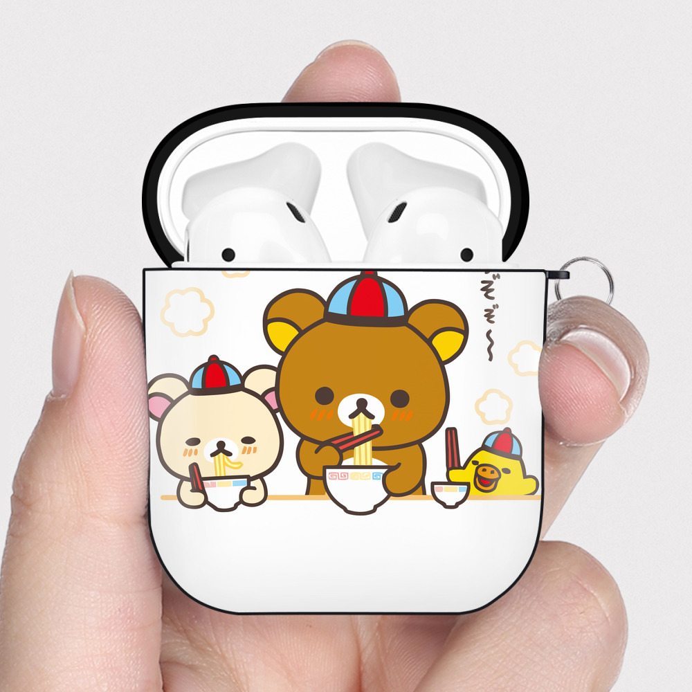 （画像用） リラックマ リラックマ キイロイトリ Rilakkuma Korilakkuma Kiiroitori AirPods 第2世代保護ケース ハードシェル ブラック 耐衝撃・防指紋・カラビナ付き