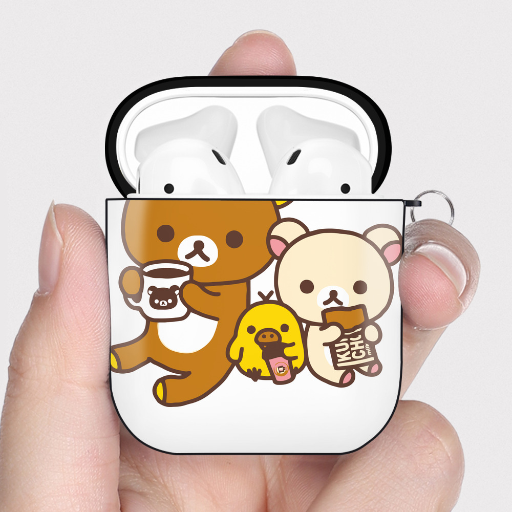 （画像用） リラックマ リラックマ キイロイトリ Rilakkuma Korilakkuma Kiiroitori AirPods 第2世代保護ケース ハードシェル ブラック 耐衝撃・防指紋・カラビナ付き