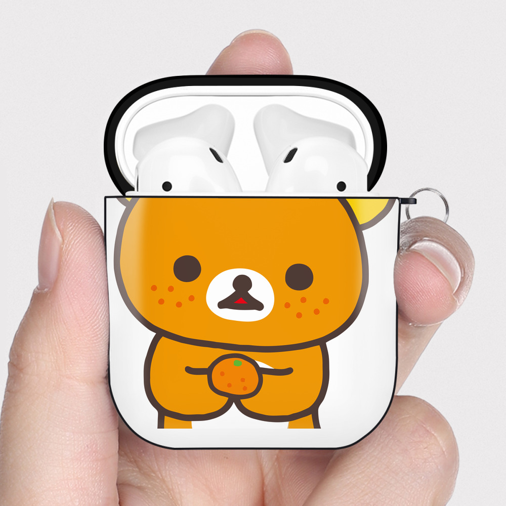 （画像用） リラックマ リラックマ キイロイトリ Rilakkuma Korilakkuma Kiiroitori AirPods 第2世代保護ケース ハードシェル ブラック 耐衝撃・防指紋・カラビナ付き