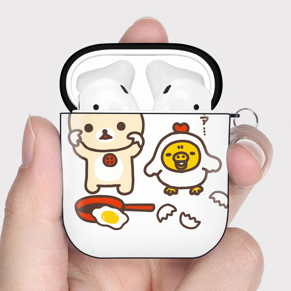 （画像用） リラックマ リラックマ キイロイトリ Rilakkuma Korilakkuma Kiiroitori AirPods 第2世代保護ケース ハードシェル ブラック 耐衝撃・防指紋・カラビナ付き