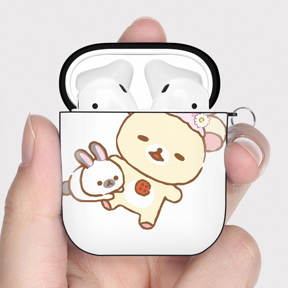 （画像用） リラックマ リラックマ キイロイトリ Rilakkuma Korilakkuma Kiiroitori AirPods 第2世代保護ケース ハードシェル ブラック 耐衝撃・防指紋・カラビナ付き
