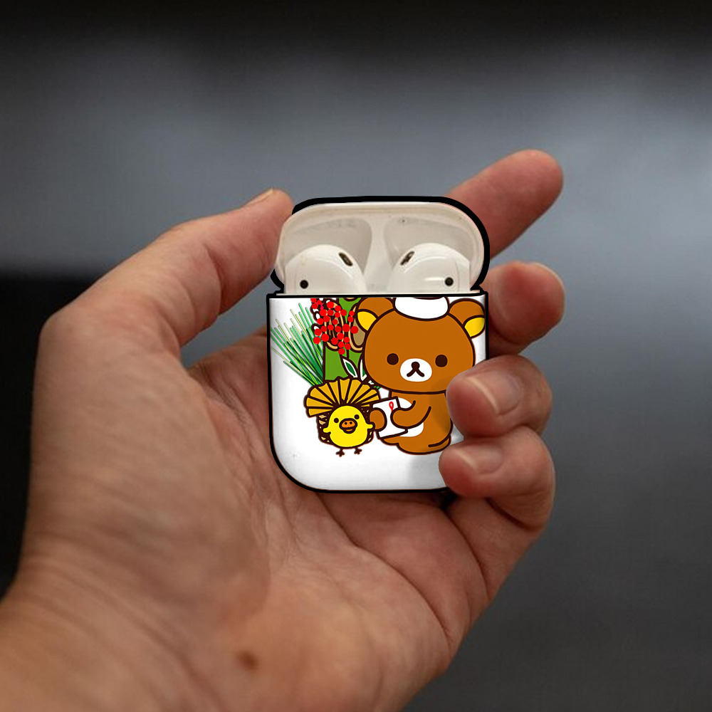 リラックマ リラックマ キイロイトリ Rilakkuma Korilakkuma Kiiroitori AirPods 第2世代保護ケース ハードシェル ブラック 耐衝撃・防指紋・カラビナ付き