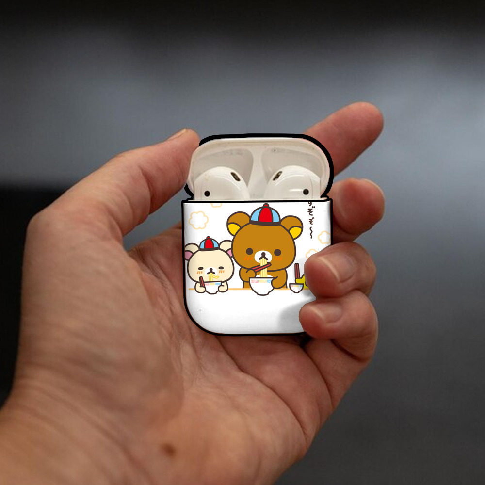 リラックマ リラックマ キイロイトリ Rilakkuma Korilakkuma Kiiroitori AirPods 第2世代保護ケース ハードシェル ブラック 耐衝撃・防指紋・カラビナ付き
