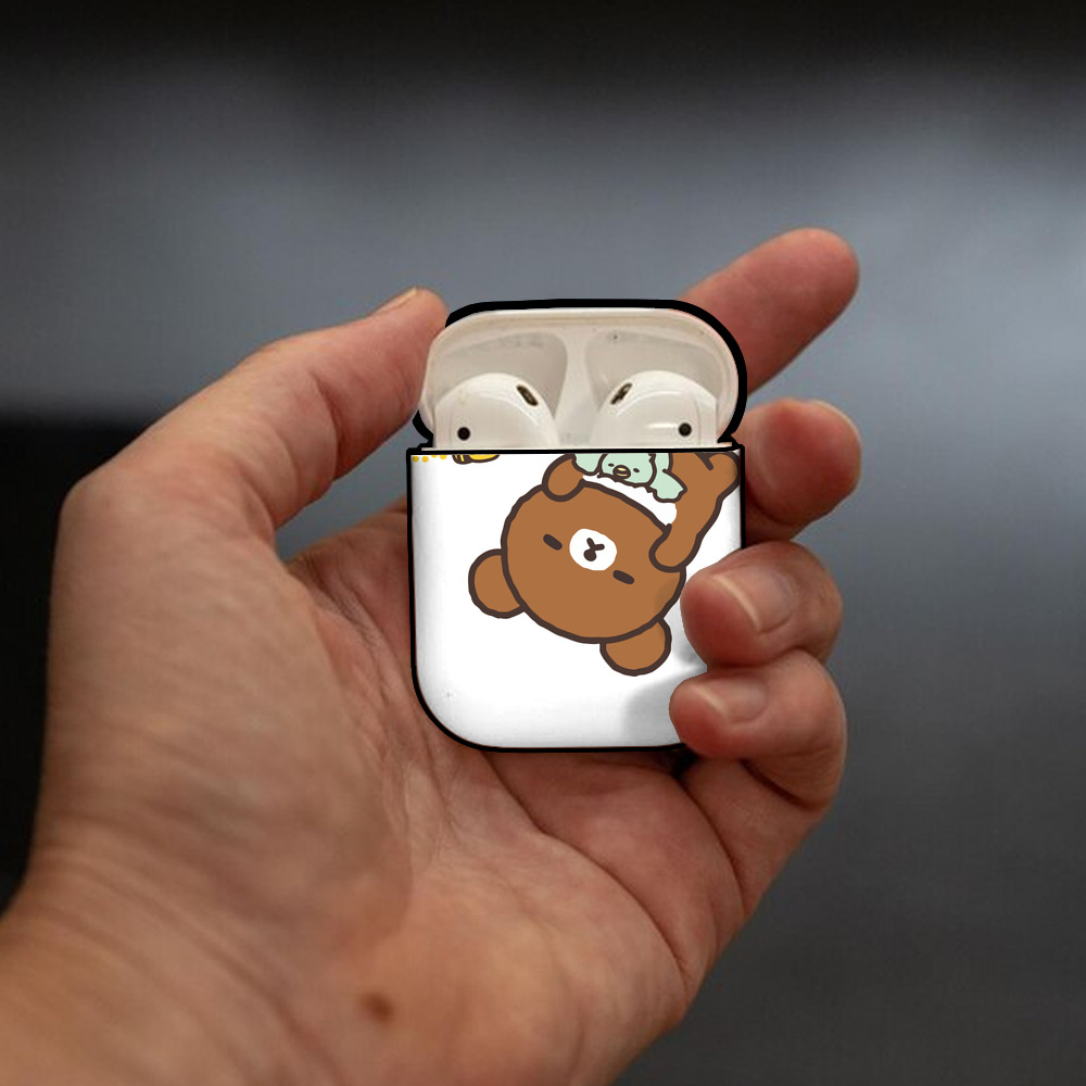 リラックマ リラックマ キイロイトリ Rilakkuma Korilakkuma Kiiroitori AirPods 第2世代保護ケース ハードシェル ブラック 耐衝撃・防指紋・カラビナ付き