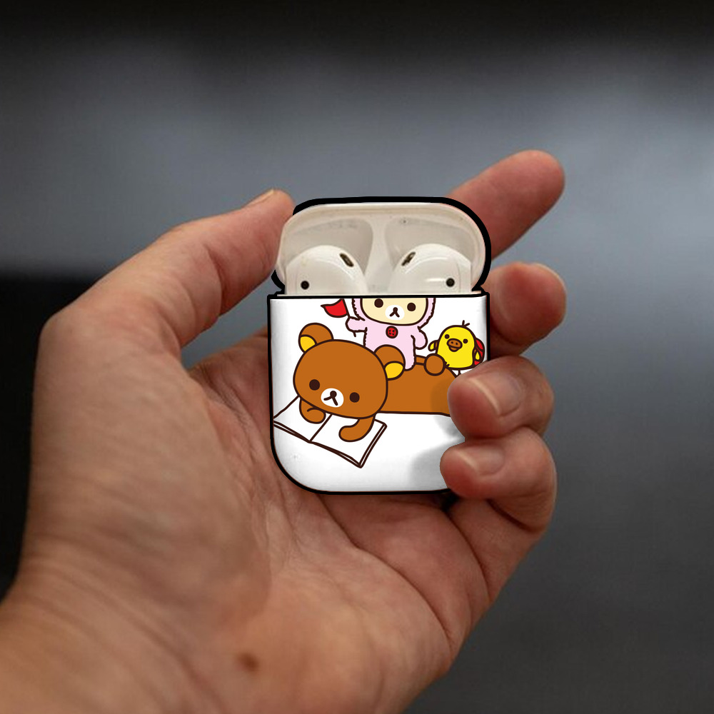 リラックマ リラックマ キイロイトリ Rilakkuma Korilakkuma Kiiroitori AirPods 第2世代保護ケース ハードシェル ブラック 耐衝撃・防指紋・カラビナ付き