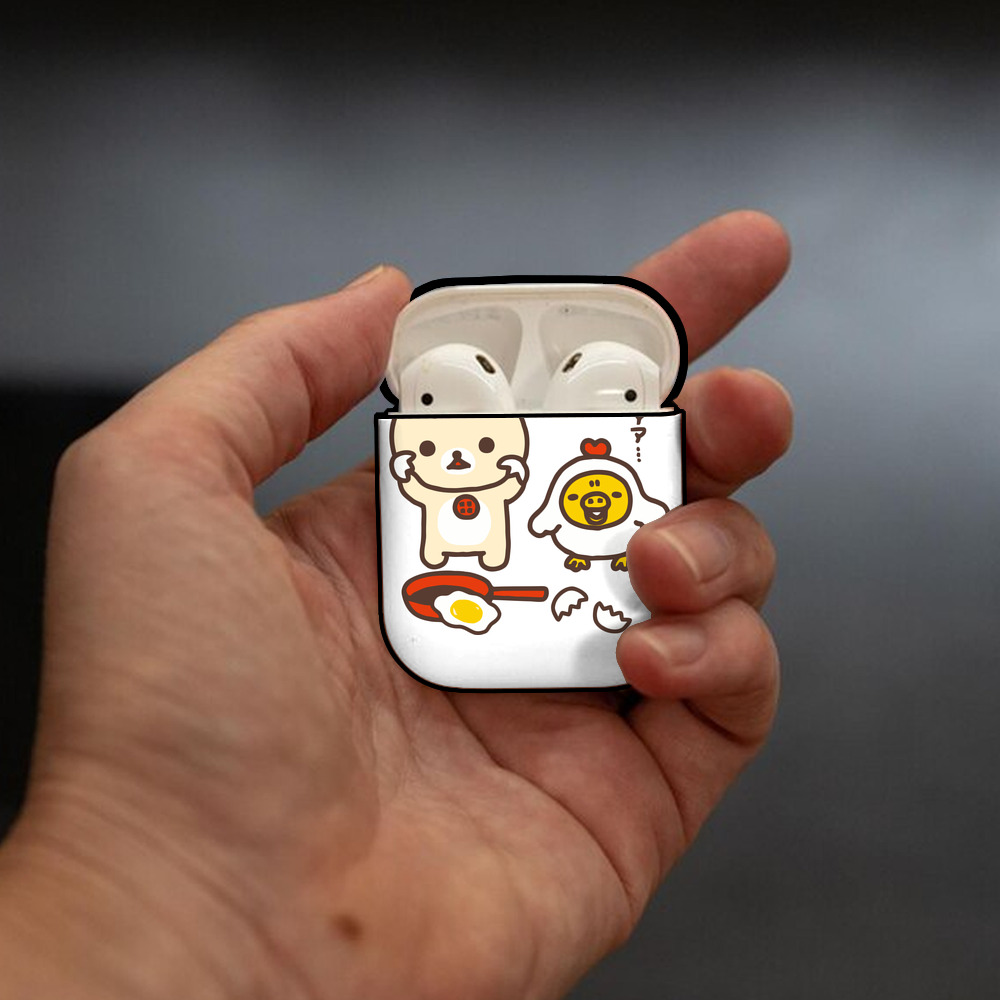 リラックマ リラックマ キイロイトリ Rilakkuma Korilakkuma Kiiroitori AirPods 第2世代保護ケース ハードシェル ブラック 耐衝撃・防指紋・カラビナ付き