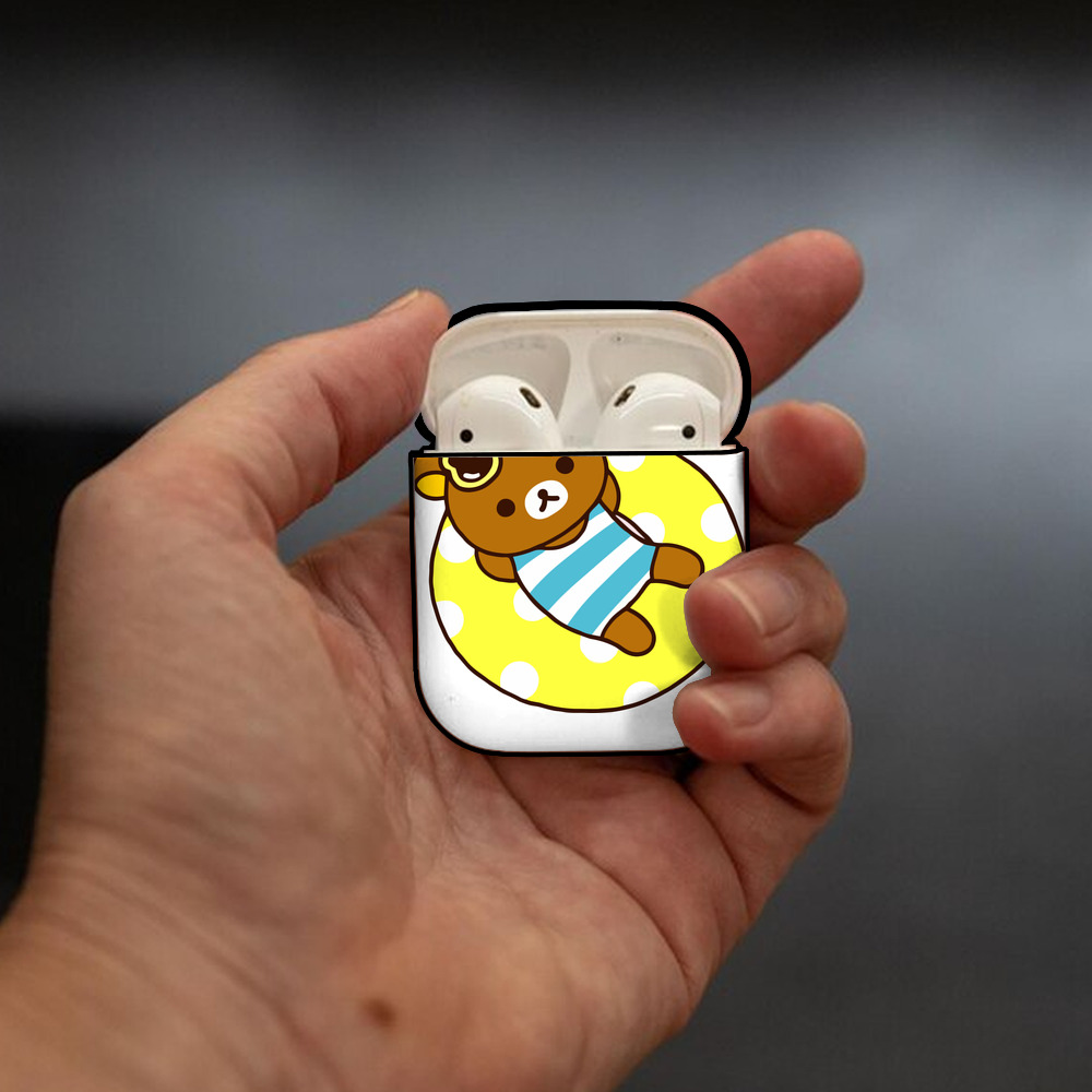 リラックマ リラックマ キイロイトリ Rilakkuma Korilakkuma Kiiroitori AirPods 第2世代保護ケース ハードシェル ブラック 耐衝撃・防指紋・カラビナ付き