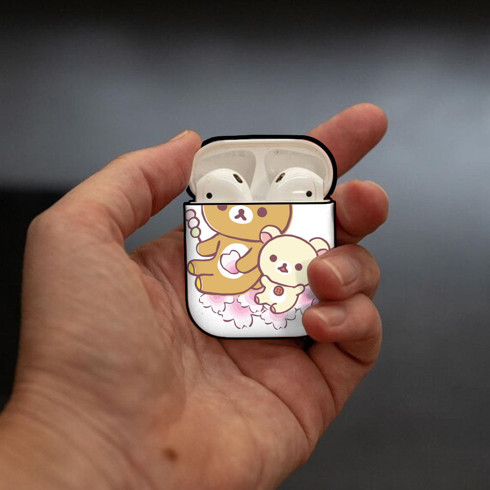 リラックマ リラックマ キイロイトリ Rilakkuma Korilakkuma Kiiroitori AirPods 第2世代保護ケース ハードシェル ブラック 耐衝撃・防指紋・カラビナ付き