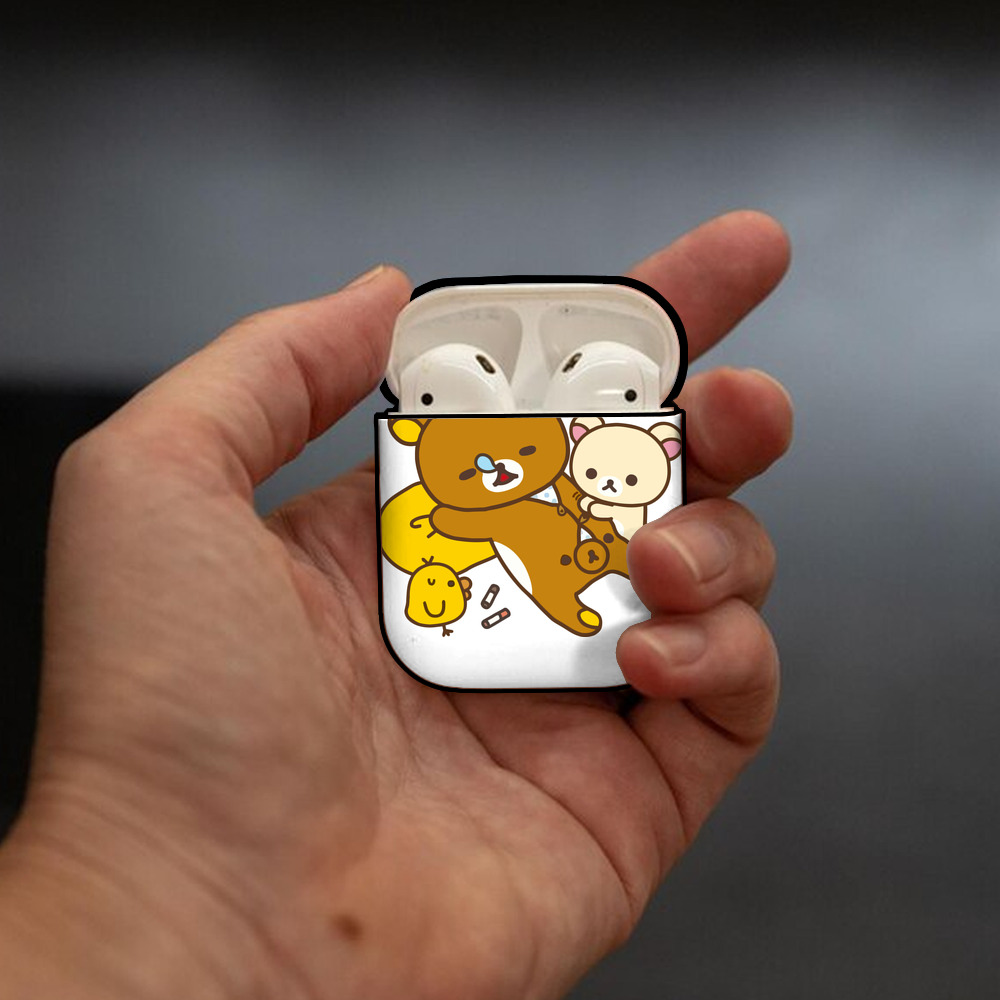 リラックマ リラックマ キイロイトリ Rilakkuma Korilakkuma Kiiroitori AirPods 第2世代保護ケース ハードシェル ブラック 耐衝撃・防指紋・カラビナ付き