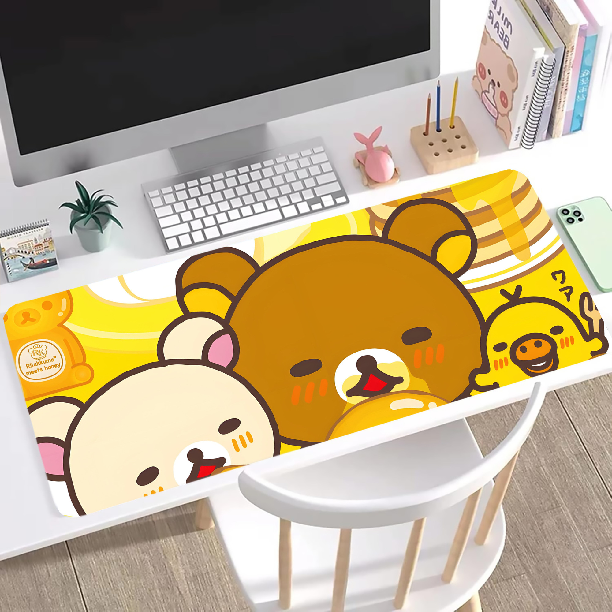 （画像用） リラックマ リラックマ キイロイトリ Rilakkuma Korilakkuma Kiiroitori ステッチ加工 大判デスクマット／滑り止めマウスパッド