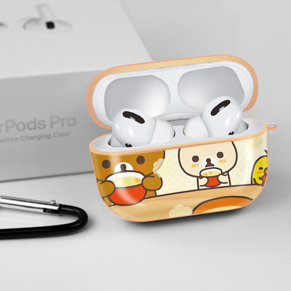 リラックマ リラックマ キイロイトリ Rilakkuma Korilakkuma Kiiroitori 【AirPods Pro用】ハードシェル保護ケース｜耐衝撃・防指紋・カラビナ付き商品仕様