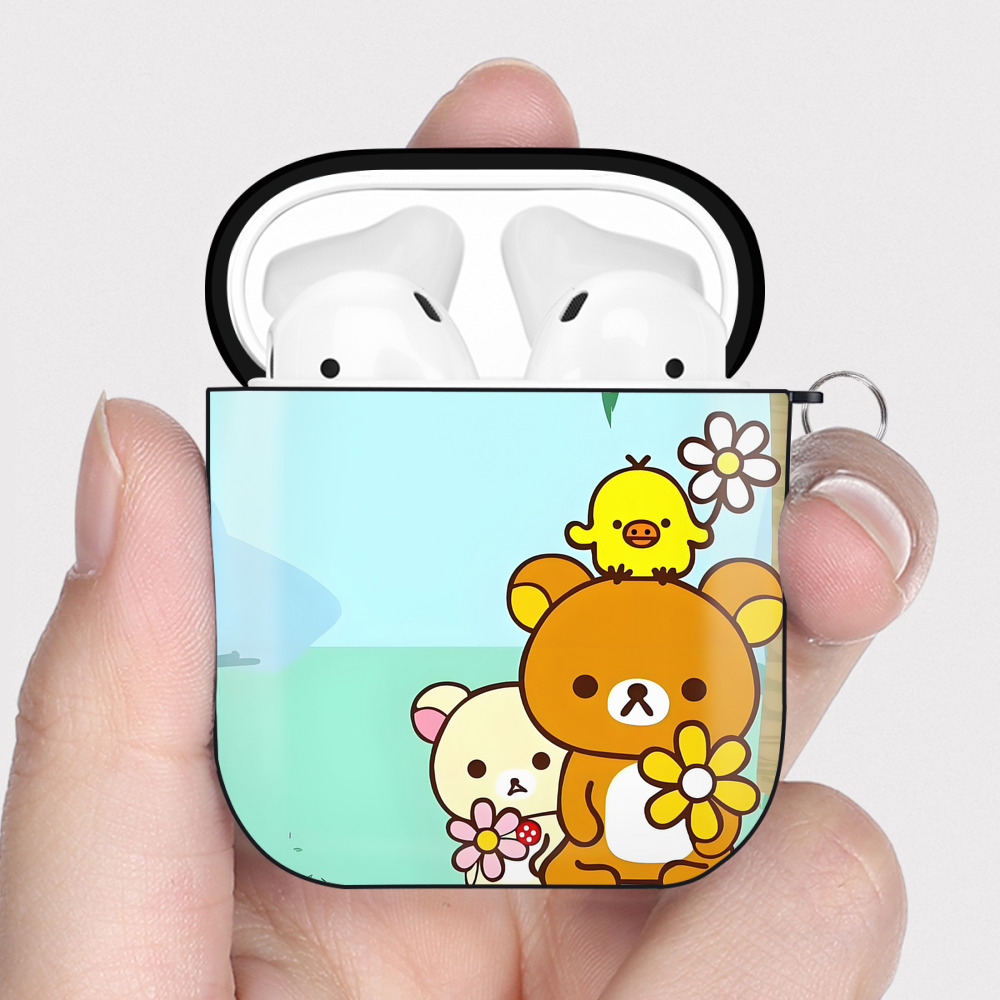（画像用） リラックマ リラックマ キイロイトリ Rilakkuma Korilakkuma Kiiroitori AirPods 第2世代保護ケース ハードシェル ブラック 耐衝撃・防指紋・カラビナ付き