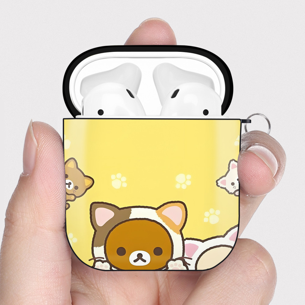 （画像用） リラックマ リラックマ キイロイトリ Rilakkuma Korilakkuma Kiiroitori AirPods 第2世代保護ケース ハードシェル ブラック 耐衝撃・防指紋・カラビナ付き
