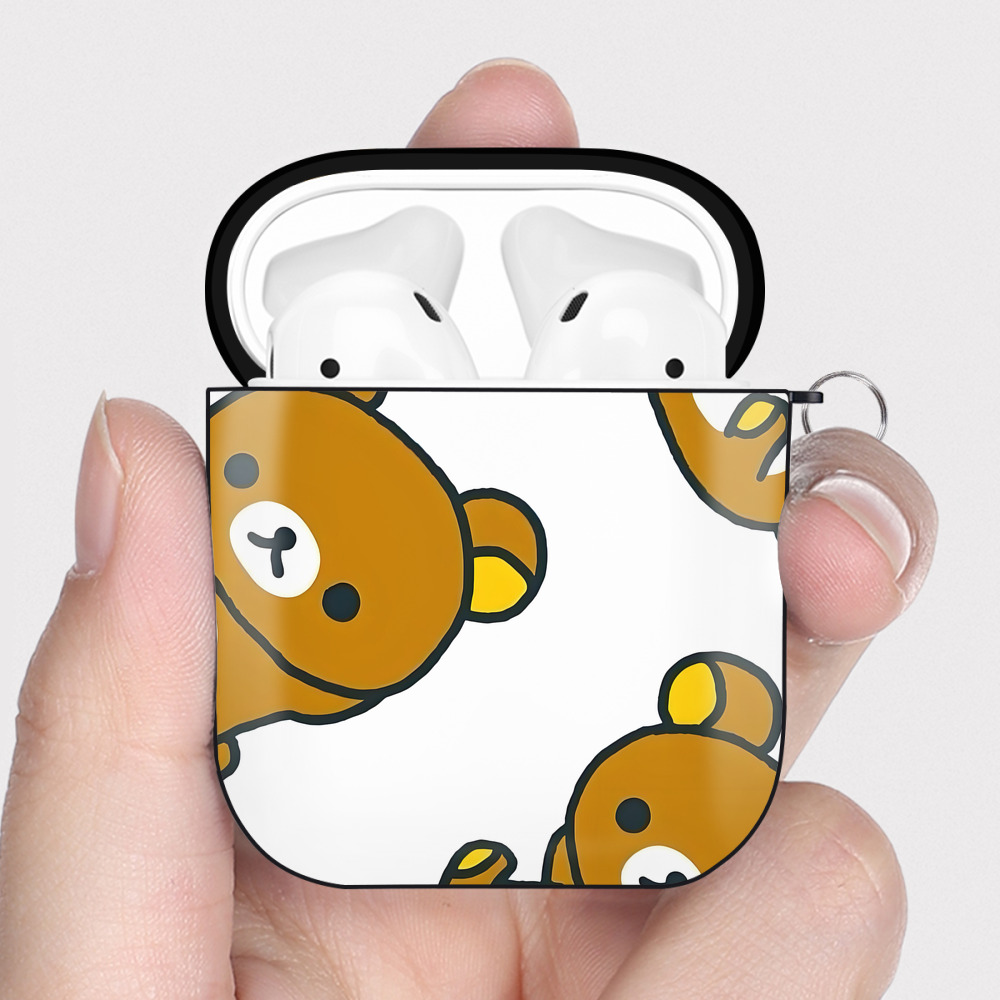 （画像用） リラックマ リラックマ キイロイトリ Rilakkuma Korilakkuma Kiiroitori AirPods 第2世代保護ケース ハードシェル ブラック 耐衝撃・防指紋・カラビナ付き