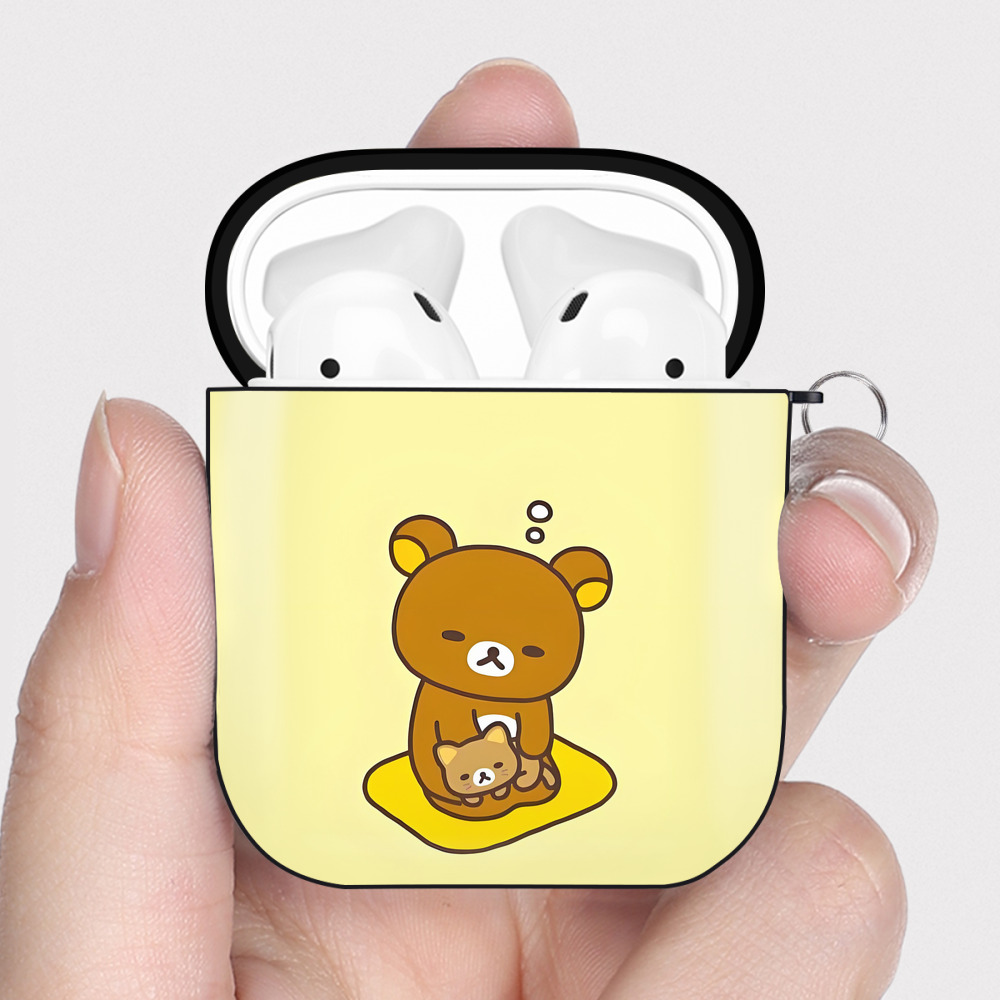 （画像用） リラックマ リラックマ キイロイトリ Rilakkuma Korilakkuma Kiiroitori AirPods 第2世代保護ケース ハードシェル ブラック 耐衝撃・防指紋・カラビナ付き