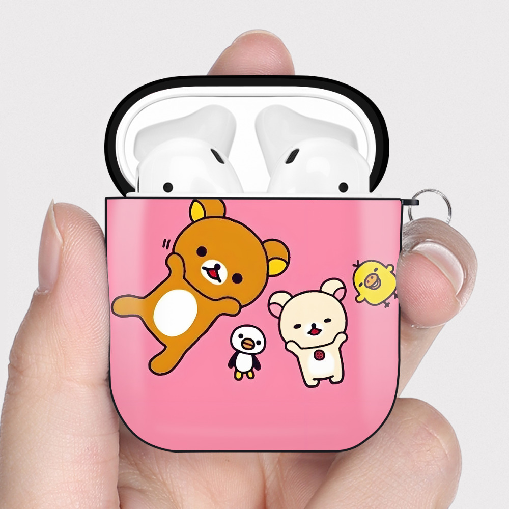 （画像用） リラックマ リラックマ キイロイトリ Rilakkuma Korilakkuma Kiiroitori AirPods 第2世代保護ケース ハードシェル ブラック 耐衝撃・防指紋・カラビナ付き