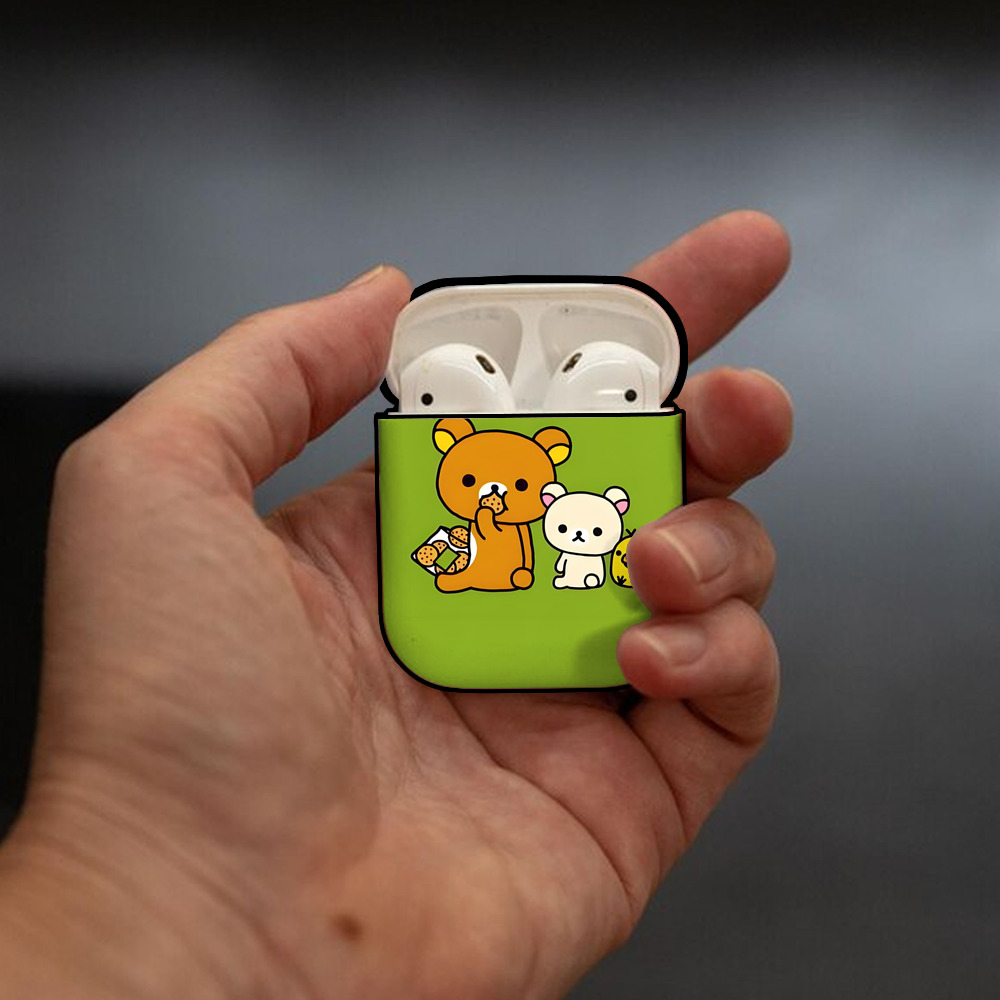 リラックマ リラックマ キイロイトリ Rilakkuma Korilakkuma Kiiroitori AirPods 第2世代保護ケース ハードシェル ブラック 耐衝撃・防指紋・カラビナ付き