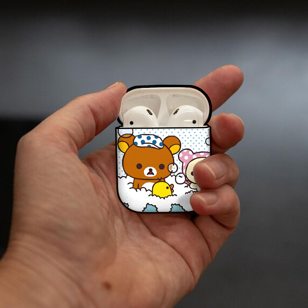 リラックマ リラックマ キイロイトリ Rilakkuma Korilakkuma Kiiroitori AirPods 第2世代保護ケース ハードシェル ブラック 耐衝撃・防指紋・カラビナ付き