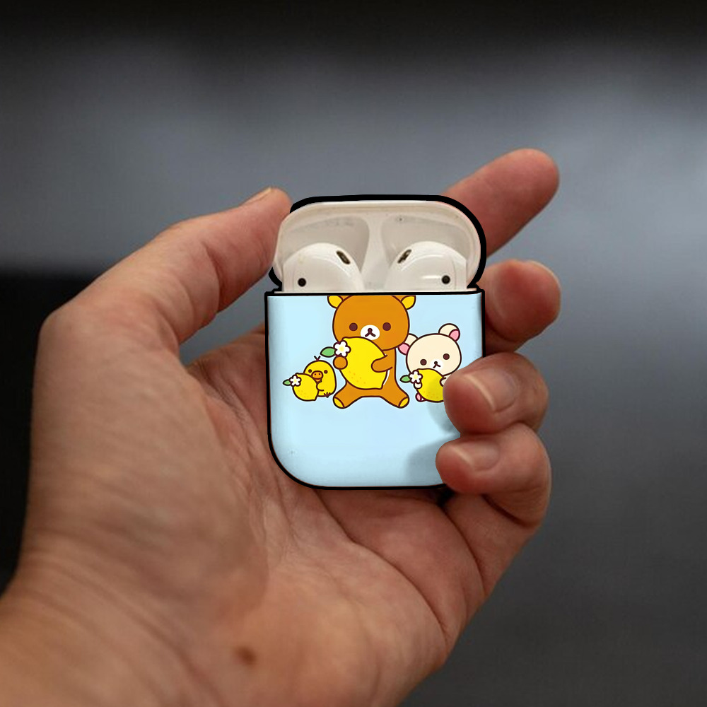 リラックマ リラックマ キイロイトリ Rilakkuma Korilakkuma Kiiroitori AirPods 第2世代保護ケース ハードシェル ブラック 耐衝撃・防指紋・カラビナ付き