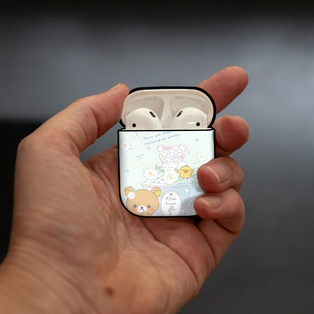 リラックマ リラックマ キイロイトリ Rilakkuma Korilakkuma Kiiroitori AirPods 第2世代保護ケース ハードシェル ブラック 耐衝撃・防指紋・カラビナ付き