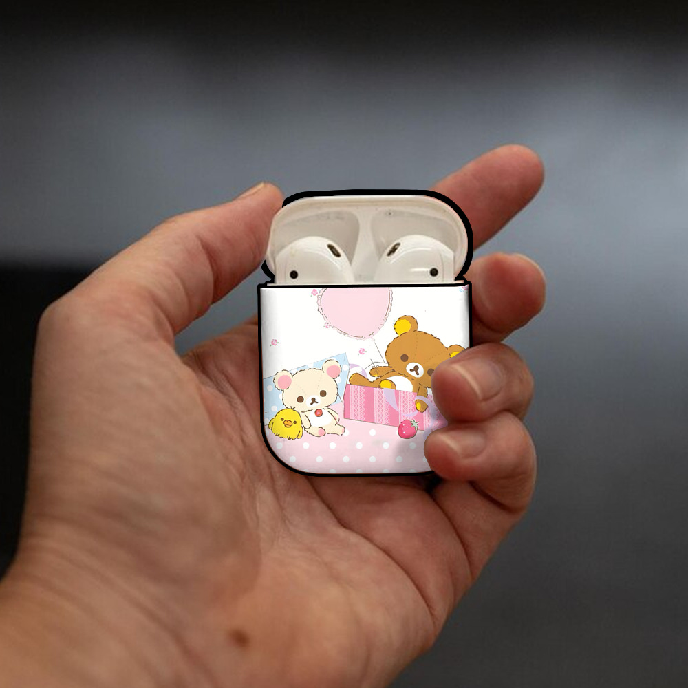 リラックマ リラックマ キイロイトリ Rilakkuma Korilakkuma Kiiroitori AirPods 第2世代保護ケース ハードシェル ブラック 耐衝撃・防指紋・カラビナ付き