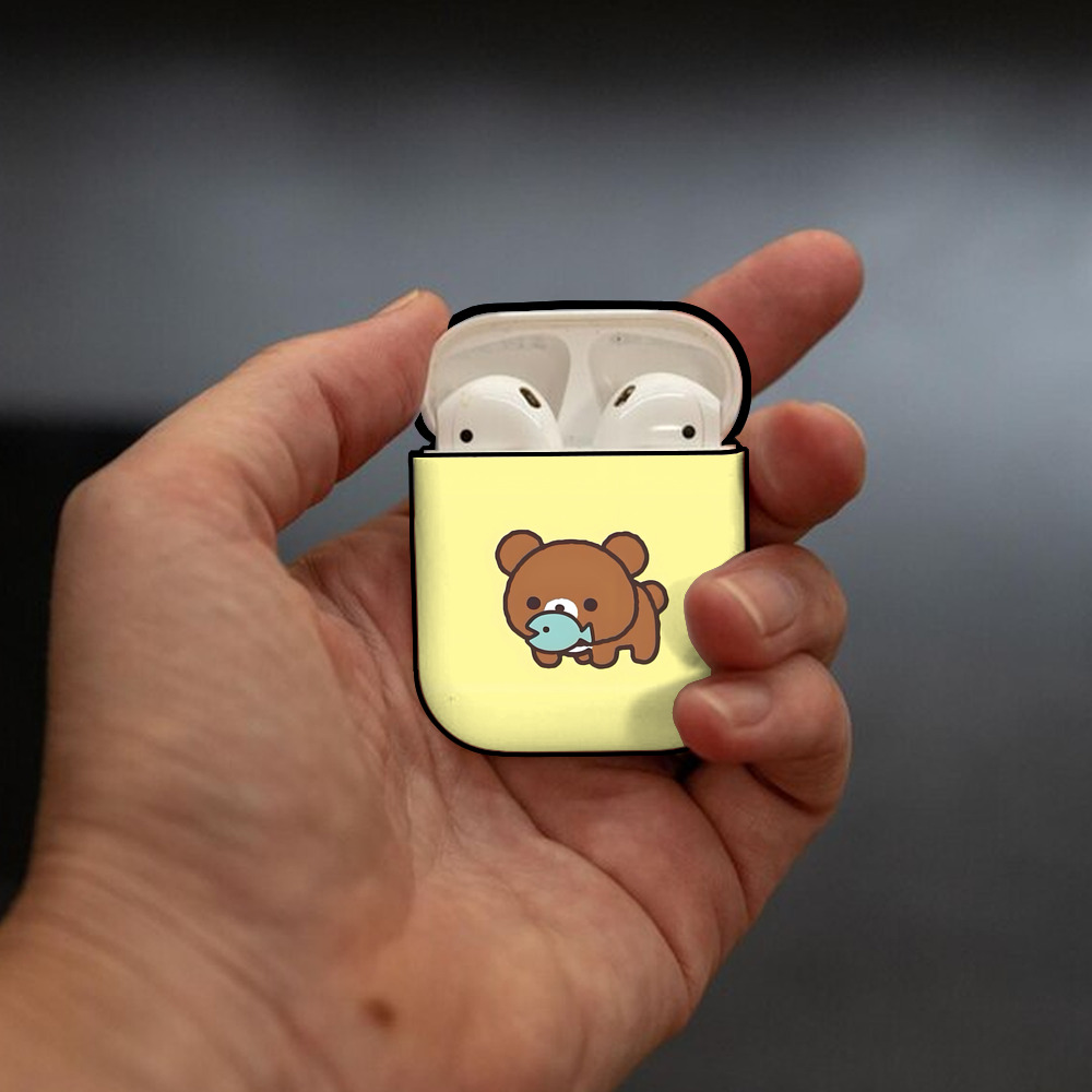 リラックマ リラックマ キイロイトリ Rilakkuma Korilakkuma Kiiroitori AirPods 第2世代保護ケース ハードシェル ブラック 耐衝撃・防指紋・カラビナ付き
