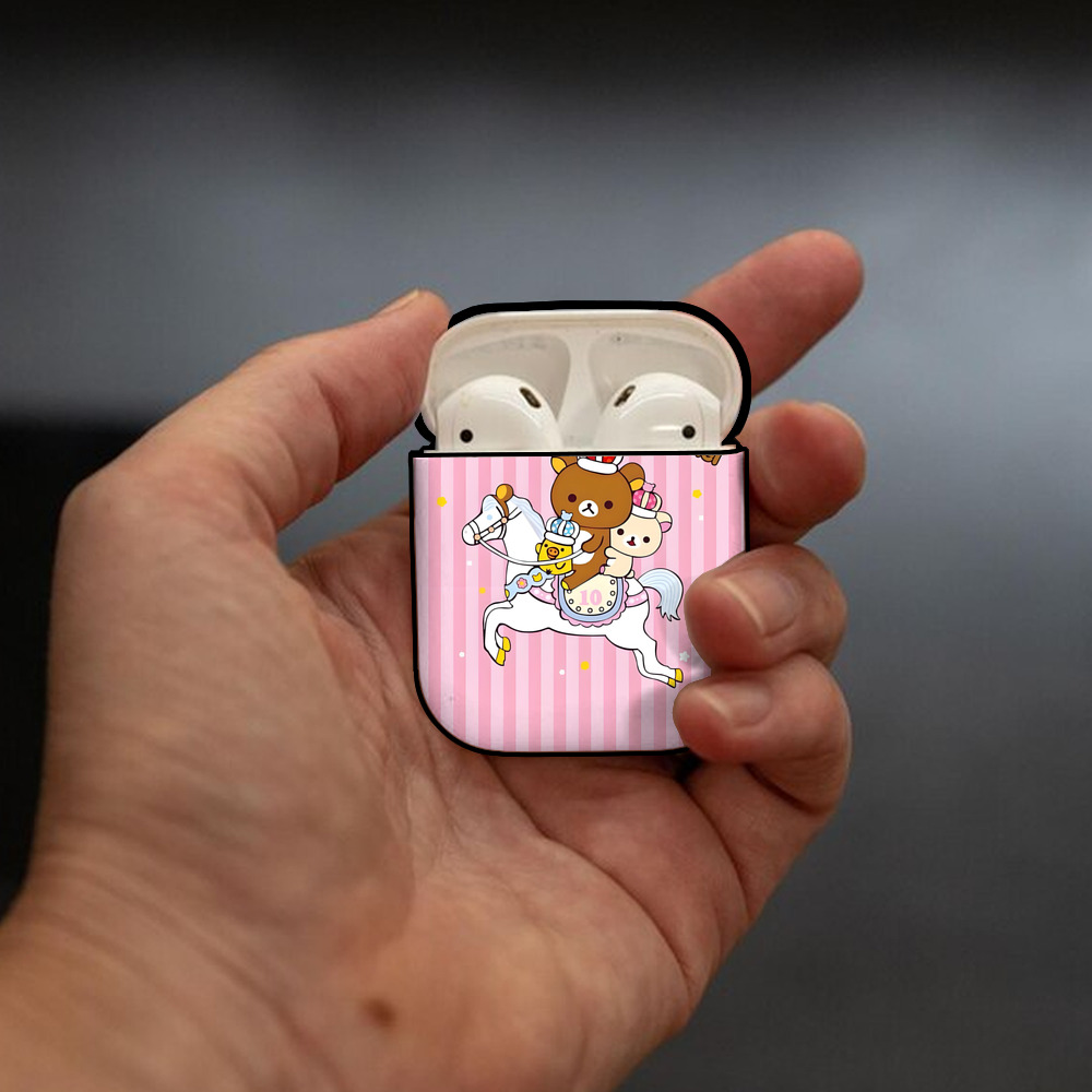 リラックマ リラックマ キイロイトリ Rilakkuma Korilakkuma Kiiroitori AirPods 第2世代保護ケース ハードシェル ブラック 耐衝撃・防指紋・カラビナ付き