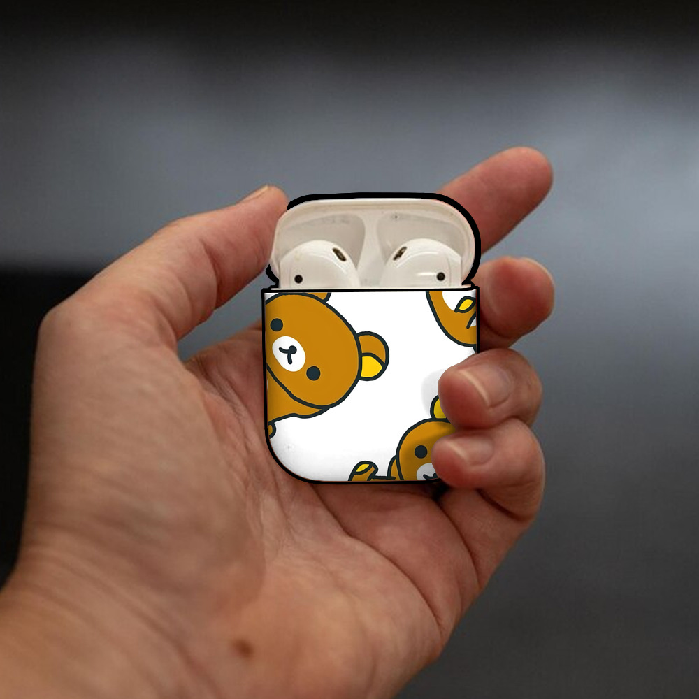 リラックマ リラックマ キイロイトリ Rilakkuma Korilakkuma Kiiroitori AirPods 第2世代保護ケース ハードシェル ブラック 耐衝撃・防指紋・カラビナ付き